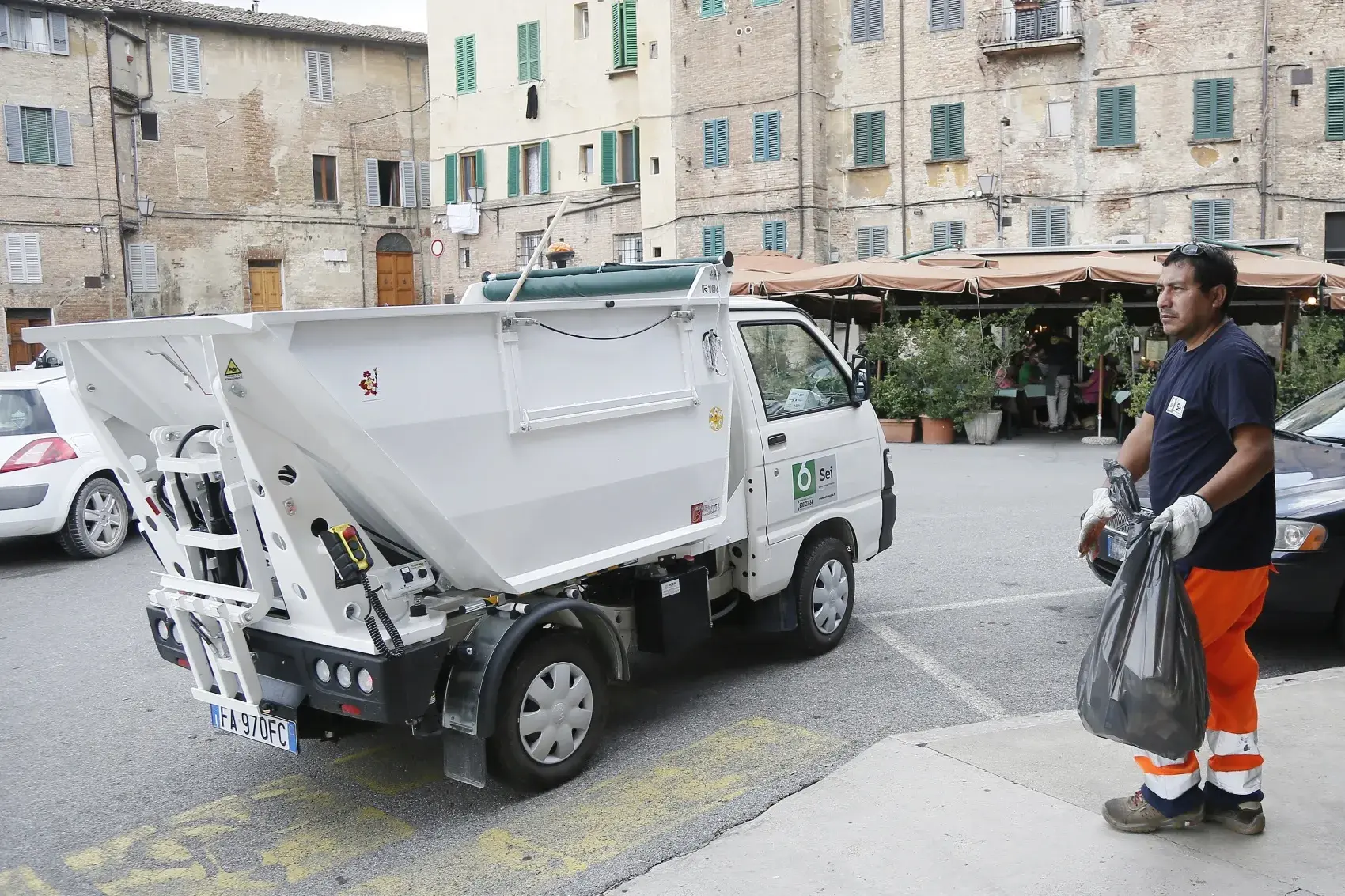 Sei Toscana - Piazza del Mercato